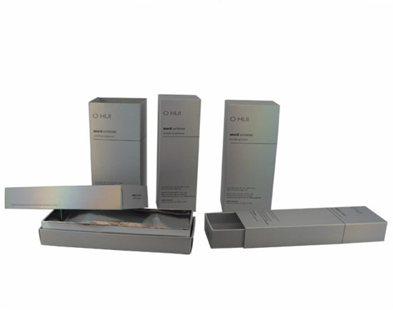 簡(jiǎn)約不簡(jiǎn)單的化妝品禮盒包裝
